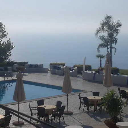 Отель Villaggio Belmonte