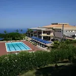 Villaggio Belmonte 酒店 4*