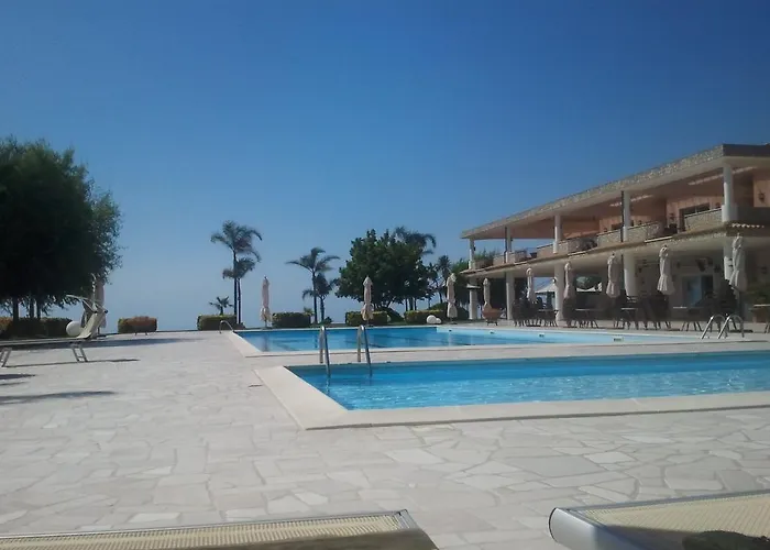 Villaggio Belmonte 4*